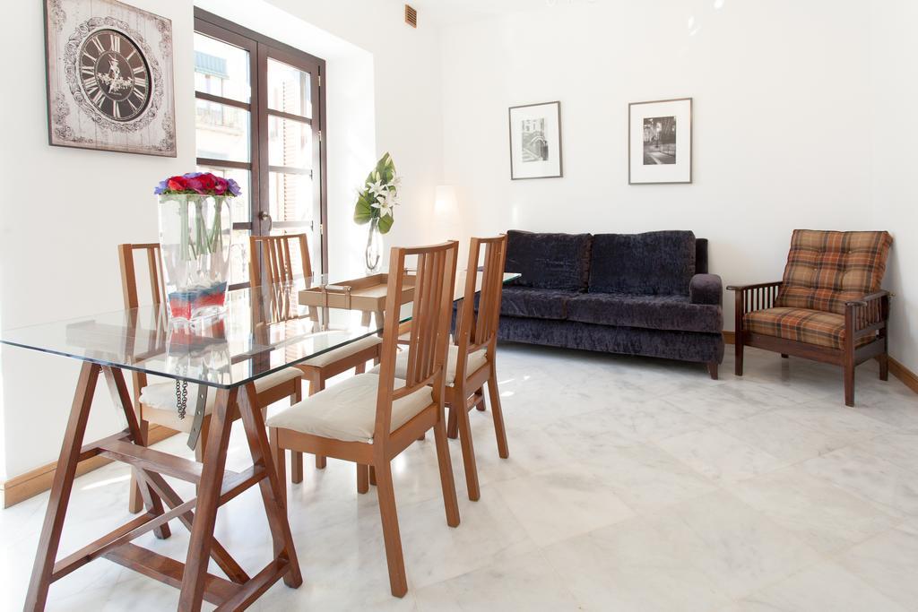 Holi-Rent Castilla إشبيلية المظهر الخارجي الصورة